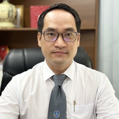 Thạc sỹ, Luật sư Nguyễn Văn Bách