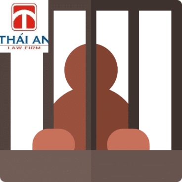 Sau khi bị tạm giam được đi làm lại