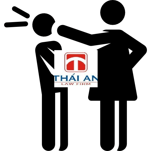 Chủ công ty đánh nhân viên có là trái pháp luật ?