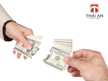 Khấu trừ lương của người lao động