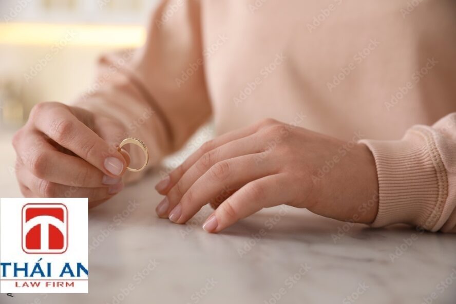 Ly hôn đơn phương là gì ?